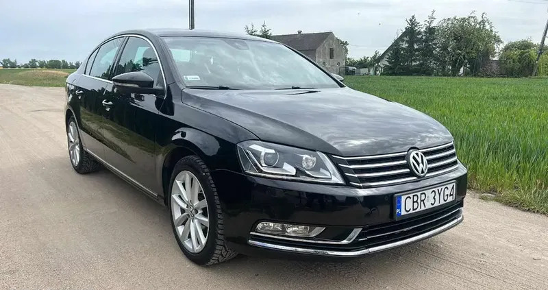 volkswagen passat Volkswagen Passat cena 40500 przebieg: 226318, rok produkcji 2011 z Iłowa